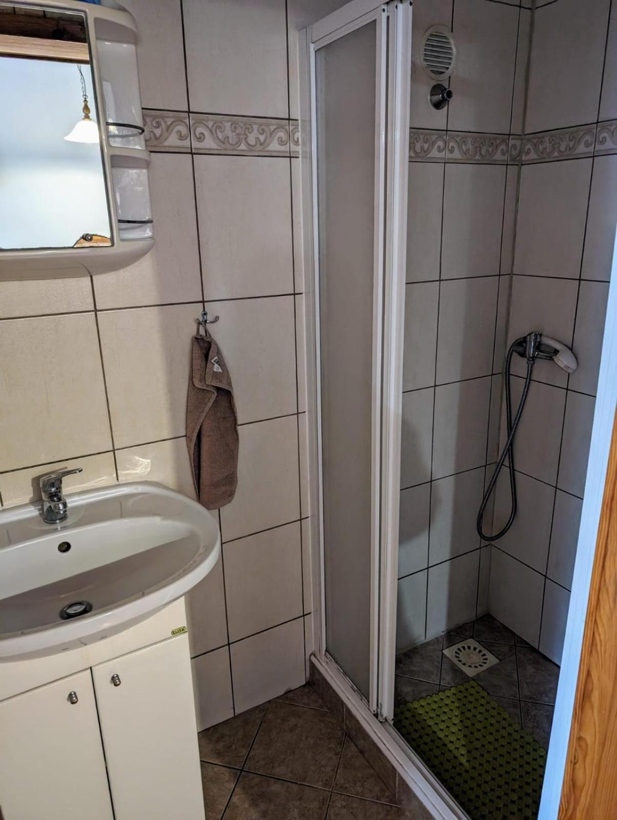 Apartman V Pensionu U Holzaepfelu Červený Kostelec Екстериор снимка
