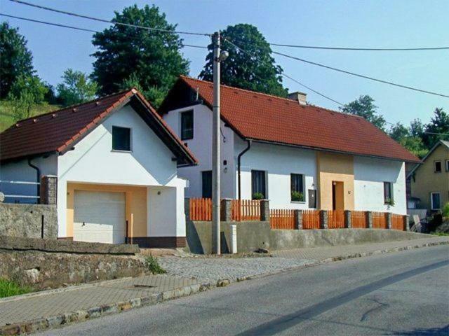 Apartman V Pensionu U Holzaepfelu Červený Kostelec Екстериор снимка
